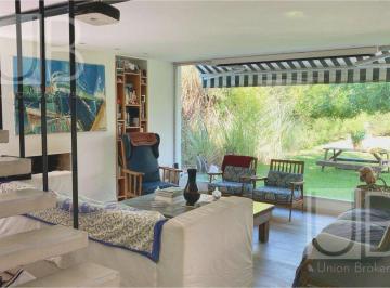 Casa · 197m² · 4 Ambientes · 3 Cocheras · Venta Casa 4 Ambientes Villanueva Santa Catalina Puerta 3