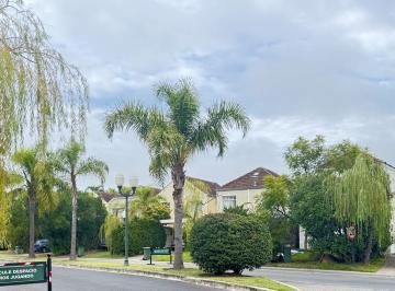 Casa · 120m² · 4 Ambientes · Casa en Venta en Portezuelo, Nordelta, Tigre