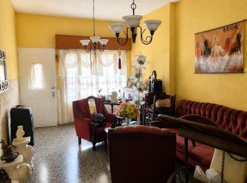 Casa · 202m² · 8 Ambientes · 1 Cochera · Oportunidad | Casa 3 Dorm. | Belgrano