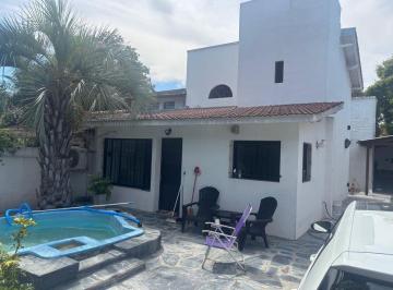 Casa · 150m² · 4 Ambientes · 1 Cochera · Venta Casa 4 Ambientes Ituzaingo Norte