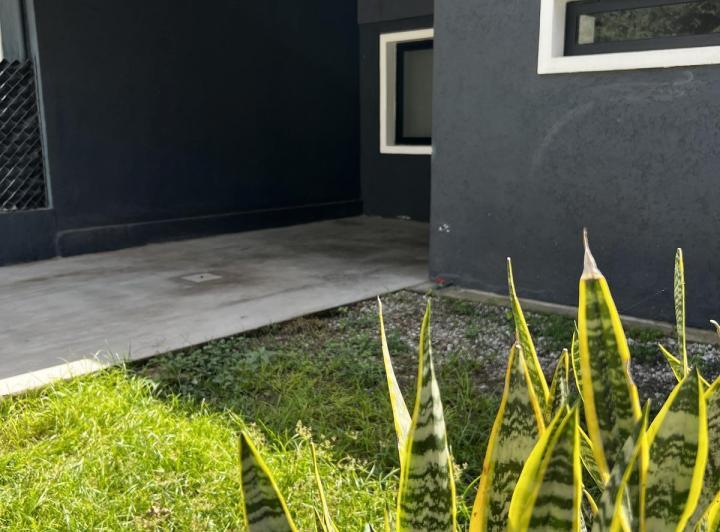 Casa · 59m² · 2 Ambientes · 2 Cocheras