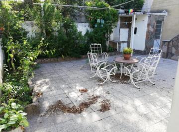 Casa · 87m² · 3 Ambientes · 1 Cochera · Casa en Venta de Dos Dormitorio con Cochera y Patio en Alberdi