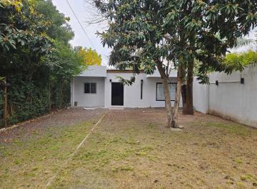 Casa · 121m² · 4 Ambientes · 2 Cocheras · Venta Casa 3 Dorm. Parrilla Solares del Nort