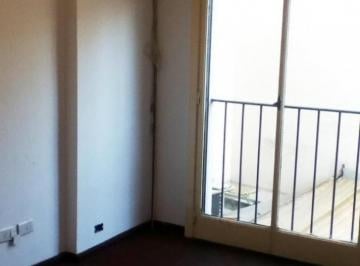 Departamento · 45m² · 2 Ambientes · Se Alquila 2 Ambientes San Cristobal Luminoso con Lavadero