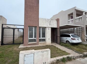 Foto · A Estrenar con Ambientes Amplios, Cochera, Patio