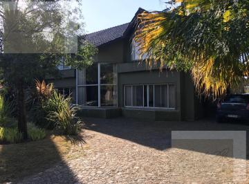 Casa · 230m² · 4 Ambientes · 4 Cocheras · Casa en Venta Barrio Cerrado La Legua. Tres Dorm.. Apto Crédito. Panamerica 38,5 Km