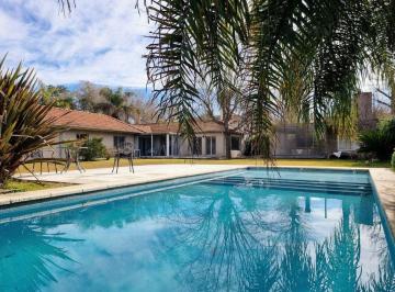Casa · 250m² · 5 Ambientes · 2 Cocheras · Casa Venta Club de Campo Aranzazu Pileta Seguridad