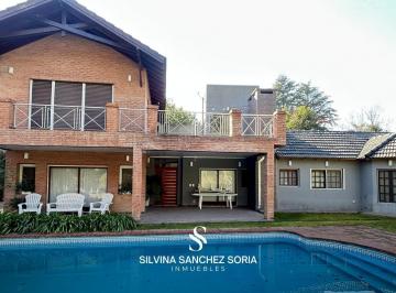 Casa · 715m² · 4 Ambientes · 2 Cocheras · Venta Casa 4 Ambientes en Los Cardales Country Club