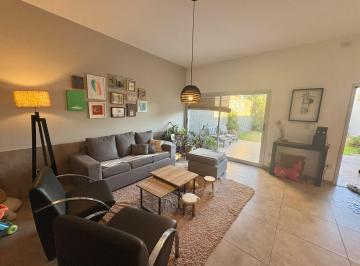 Foto · Duplex en Alquiler Riberas de Manantiales 3 Dorm. Cordoba
