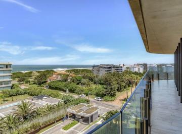 Departamento · 140m² · 3 Ambientes · Surfside Village Tres Amb en Suite C/cochera!