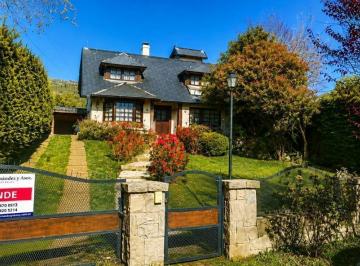 Casa · 160m² · 4 Ambientes · Casa en San Carlos de Bariloche