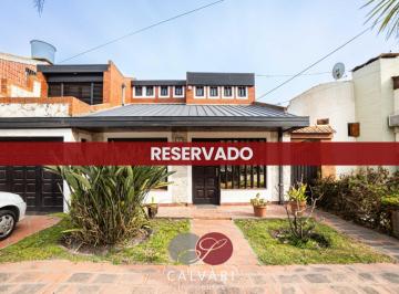 Casa · 185m² · 4 Ambientes · 1 Cochera · Casa en La Florida