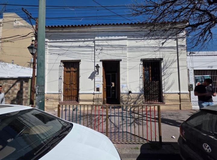 Casa · 350m² · 10 Ambientes