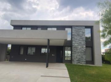 Casa · 357m² · 5 Ambientes · 1 Cochera · Casa en Venta en San Matias - Area 5, San Matias, Escobar