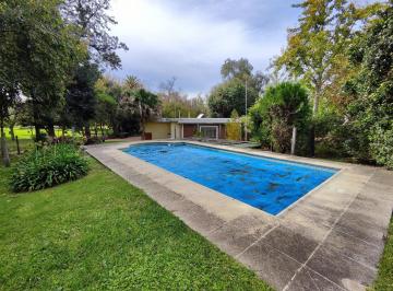 Casa · 54m² · 3 Ambientes · 1 Cochera · Casa con 1.700 m² de Terreno Oliveros