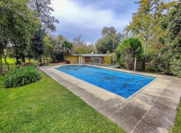 Casa · 54m² · 3 Ambientes · 1 Cochera · Casa con 1.700 m² de Terreno Oliveros