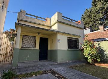 Casa · 106m² · 3 Ambientes · 1 Cochera · Venta Casa Lote Propio 3 Amb a Reciclar Ballester