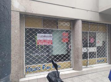 Local comercial , Flores · Flores Alquiler Local 40 m² con Patio Todo Destino
