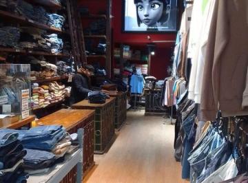 Local comercial , Floresta · Excelente Local Comercial de 4 m de Frente en Concordia y Avellaneda