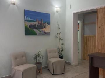 Consultorio · 10m² · 1 Dormitorio · Alquiler 24 Meses Consultorio/espacio Profesional/oficina a Una Cuadra del Complejo Universitario N