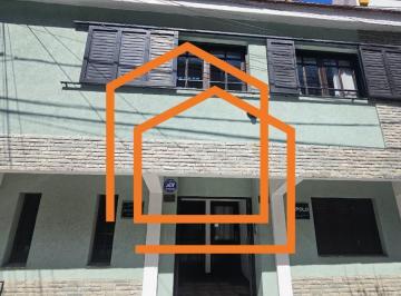 Oficina comercial · 400m² · 8 Ambientes · 1 Cochera · Oficinas o Consultorios en Salta