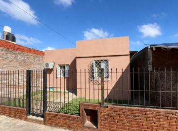 Casa · 56m² · 4 Ambientes · Venta - Casa 2 Dorm. | Apta Crédito | Paraná