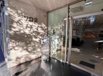 Departamento · 50m² · 4 Ambientes · Departamento en Venta Bº General Paz, Av 24 de Septiembre 702