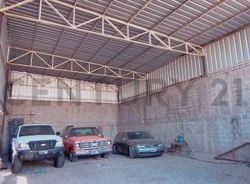 Bodega-Galpón · 300m² · 3 Ambientes · Century 21 López Vende Galpón con Amplio Predio Exterior y Propiedad en San Martín