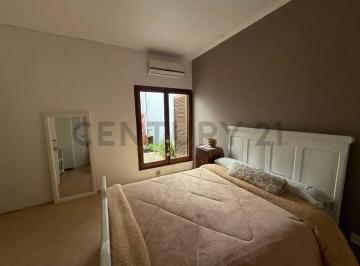 PH · 74m² · 3 Ambientes · PH en Venta La Plata 2 Dorm.