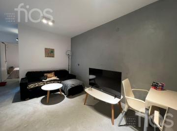 Departamento · 32m² · 2 Ambientes · Venta Departamento de Pasillo Reciclado de un Dormitorio con Patio en Barrio Martin