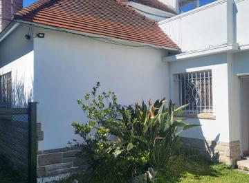 Casa de 7 ambientes, Lomas de Zamora · Chalet en Alquiler Temperley Parque y Pileta