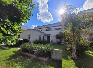 Casa · 185m² · 5 Ambientes · 2 Cocheras · Casa en Venta en Isla del Sol, Rincón de Milberg, Tigre