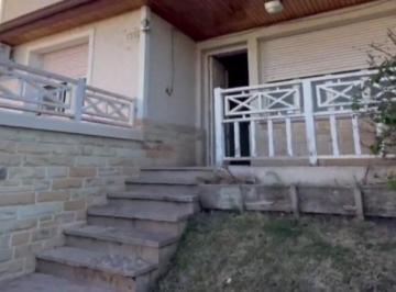 Casa · 100m² · 4 Ambientes · 2 Cocheras · Casa Chalet en Alquiler en Rincón de Milberg, Tigre, G. B. a. Zona Norte