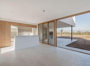 Casa de 5 ambientes, Escobar · Casa a Estrenar en Venta en Nativas – Puertos del Lago