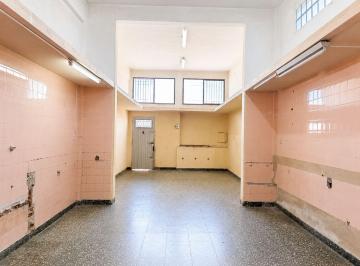 Depósito · 52m² · Depósito o Local de 52 m² Cubiertos con 2 Baños