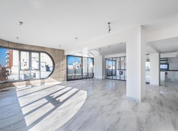 Departamento · 216m² · 4 Ambientes · 1 Cochera · Departamento en Flores Norte