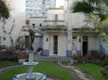 Casa · 450m² · 8 Ambientes · 1 Cochera · Petit Hotel en Venta en Caballito