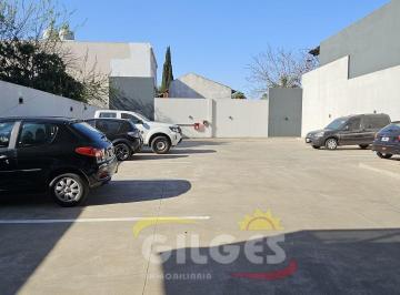 Garage · 12m² · Alquiler de Cochera en Ramos Mejia Excelente Ubicación