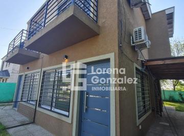 Casa · 70m² · 3 Ambientes · 1 Cochera · Duplex en Alquiler, Dos Dorm. con Garage