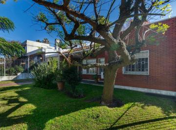 Casa · 177m² · 4 Ambientes · 1 Cochera · Venta Casa 3 Dorm. Carrasco Sur a Reciclar