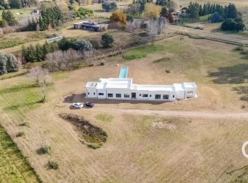 Casa · 277ha · 5 Ambientes · Casa en Venta 4 Dorm. en - Barrio Privado Las Vizcachas - Exaltación de La Cruz