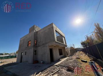 Casa · 147m² · 4 Ambientes · Vende Casa en Barrio Privado Mediterraneo Plottier