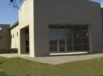 Bodega-Galpón · 600m² · Venta 4,5 Ha C/salon. Potrero de Garay