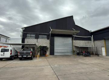 Depósito de 1 ambiente, Vicente López · Nave Industrial Depósito con Oficinas 2637 m² Villa Martelli Parque Laprida