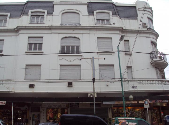 Departamento · 80m² · 4 Ambientes