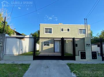 Casa · 92m² · 4 Ambientes · 1 Cochera · Duplex 4 Ambientes Venta Adrogue