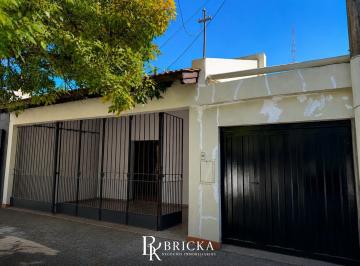 Casa · 120m² · 5 Ambientes · Casa - Resistencia