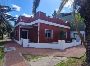 Casa · 74m² · 4 Ambientes · Venta Casa 4 Amb. Barrio Balzaretti. Nuevo Valor