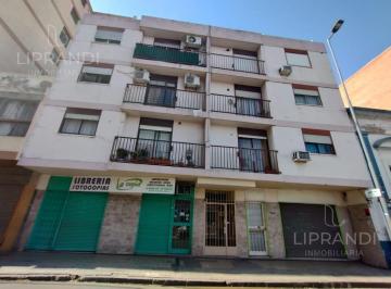 Departamento · 50m² · 2 Ambientes · Expensa Bajas - Mtrs Cañada - Av Colon - Muy Luminoso - Sin Balcon