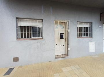 Departamento de 2 ambientes, Quilmes · Departamento en Planta Baja 2 Ambientes Uriburu 1639 Quilmes.
